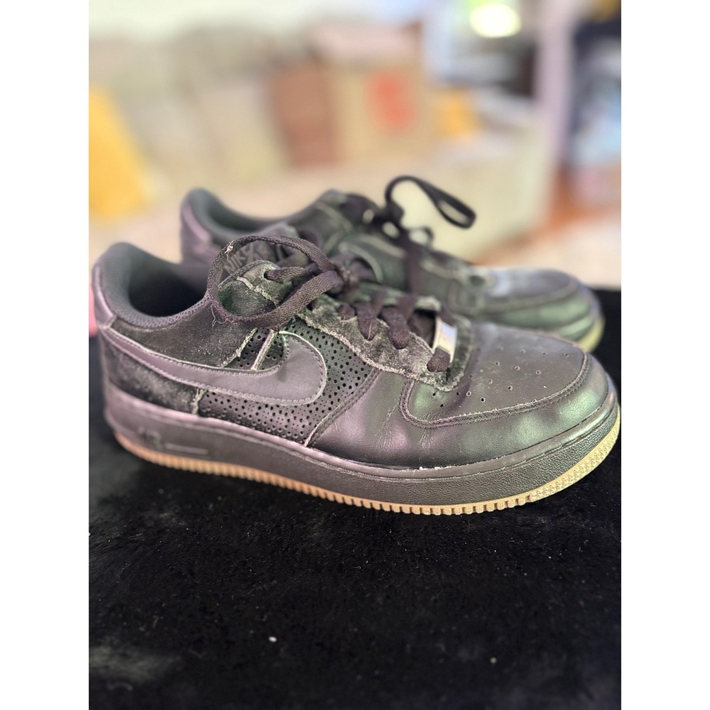 Nike Air Force 1 Low Black Suede Leather Gum Sole 314192-901 Youth 6.5Y Women 8